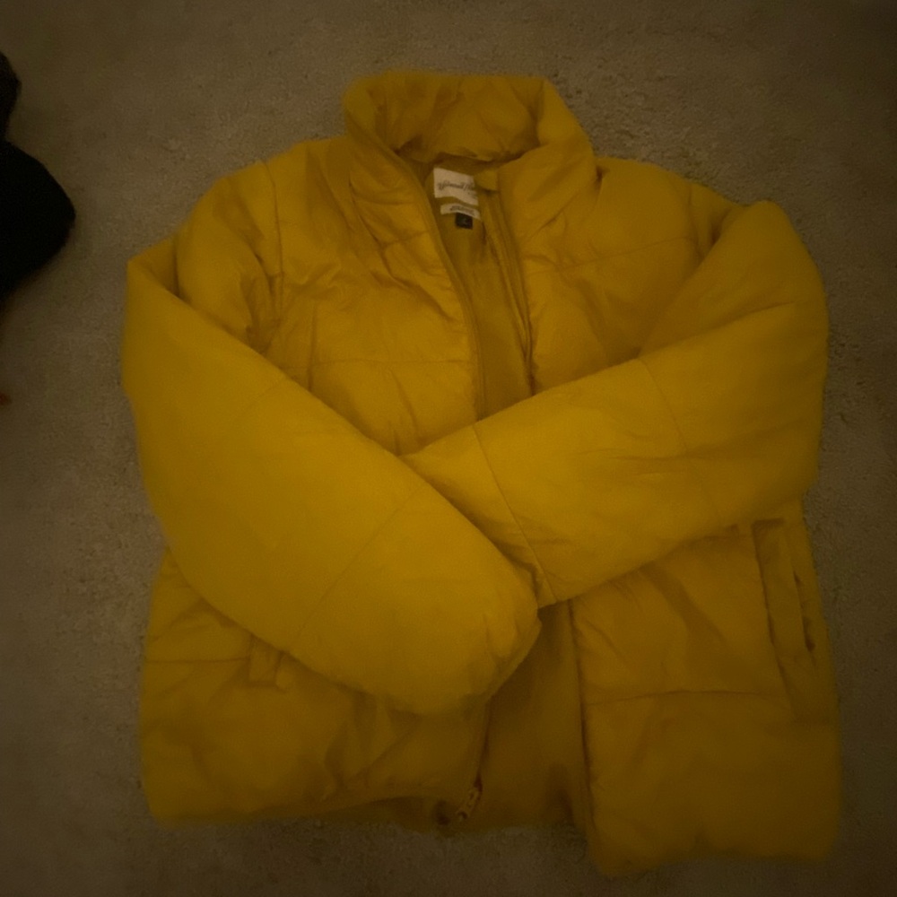 Women’s puffer jacket yellow zipper Universal Threads